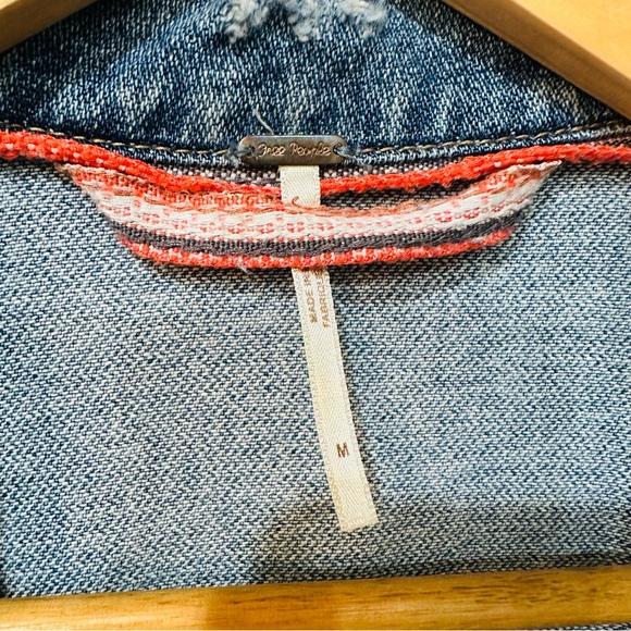 Free People Oversized Distressed Denim Jacket in Excellent Used Condition - Picture 2 of 10